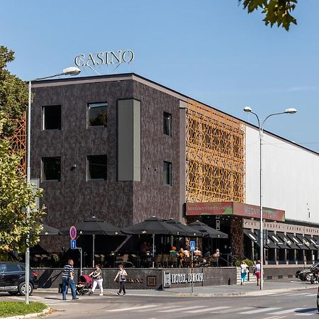 Apartman Lara Komárno Екстериор снимка