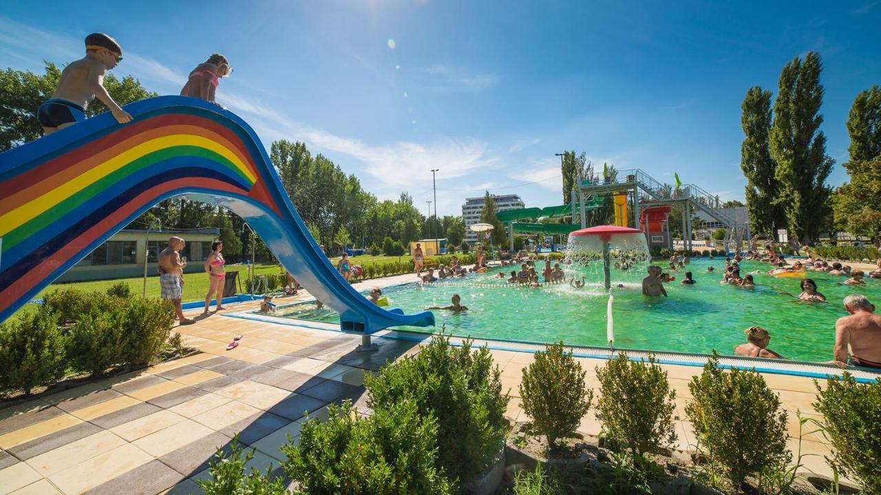 Apartman Lara Komárno Екстериор снимка